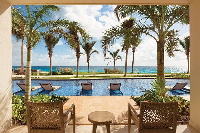 Hyatt Ziva Cancun: Guest Room Swim-Up