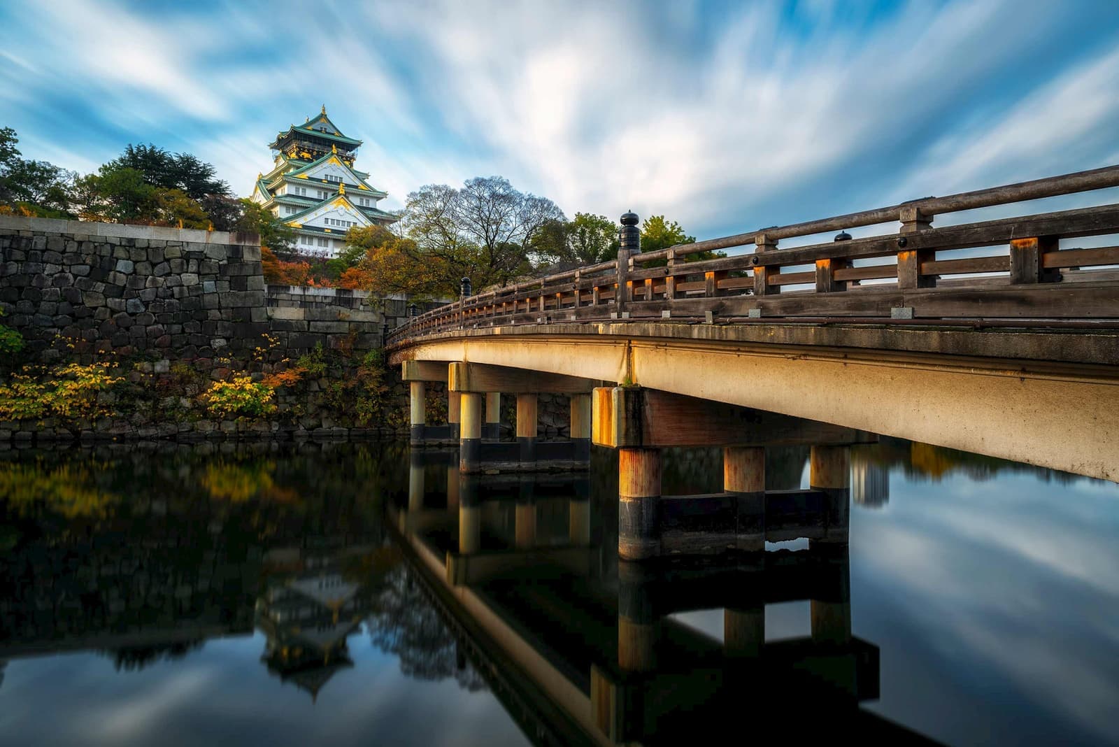 A view of Osaka Castle in Japan