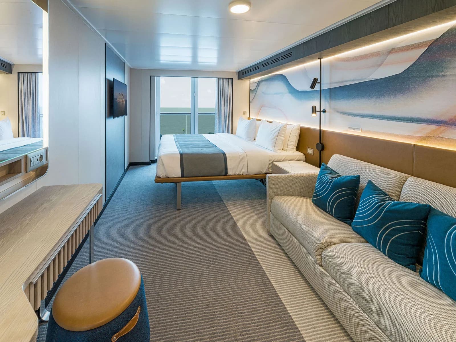 Aft-Facing Balcony, Norwegian Aura