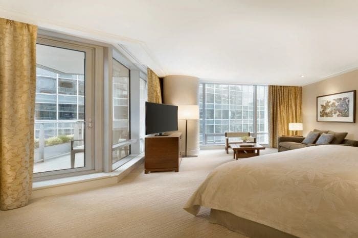 Hyatt Vancouver Downtown Alberni: Room