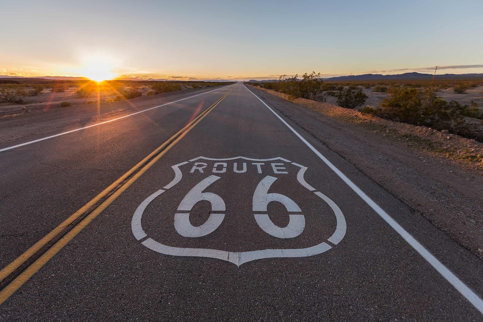 Highway showing Route 66 sign in Flagstaff, USA