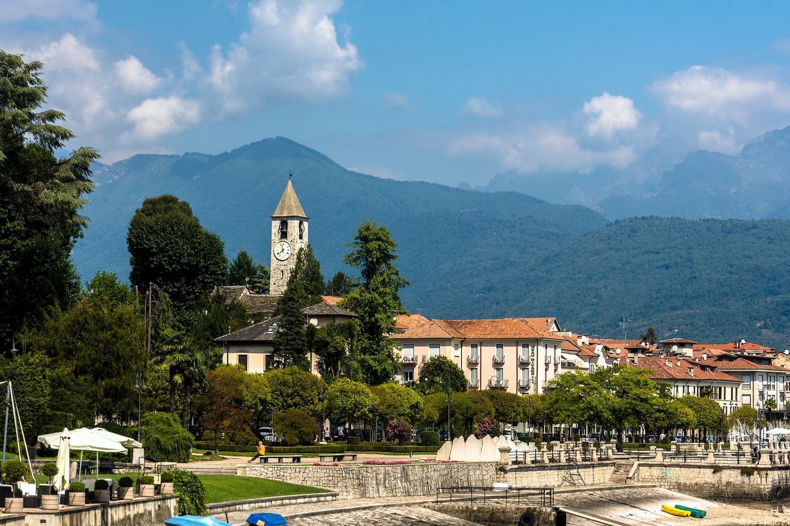 La Passeggiata, Italy
