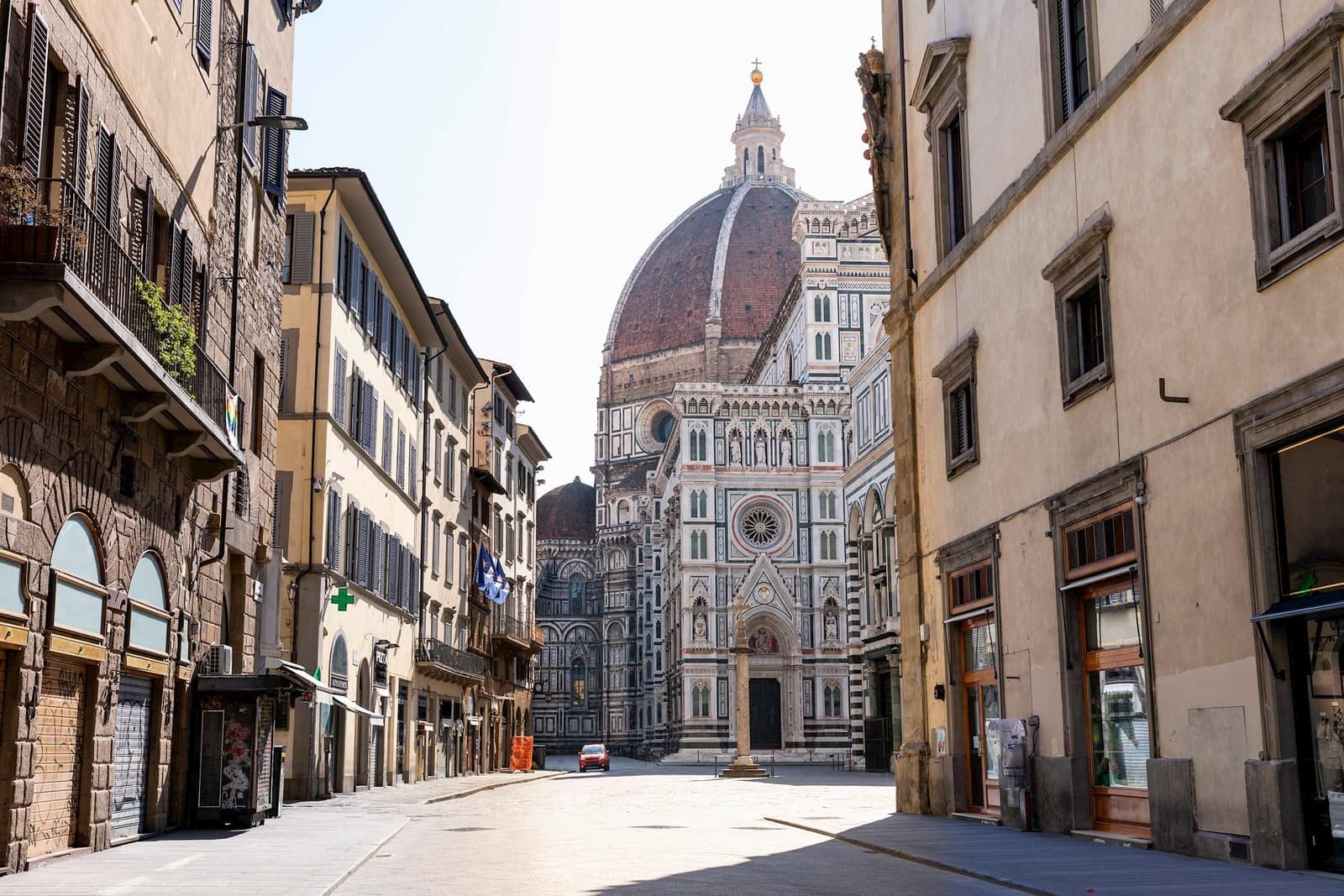Street view leading to Duomo Santa Maria del Fiore in Florence