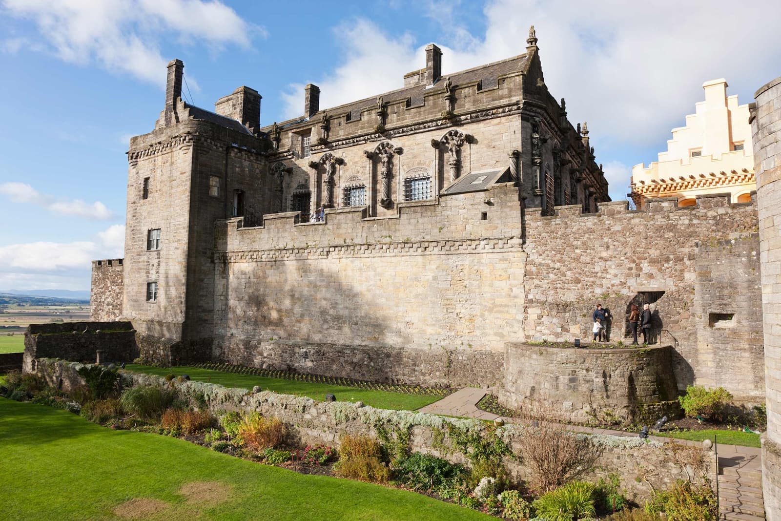 An outside view of the Stirling Castle