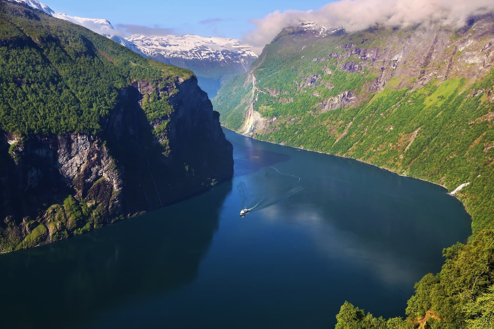 See the views over Geirangerfjord