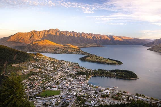 queenstown-summer-(1)-new-zealand
