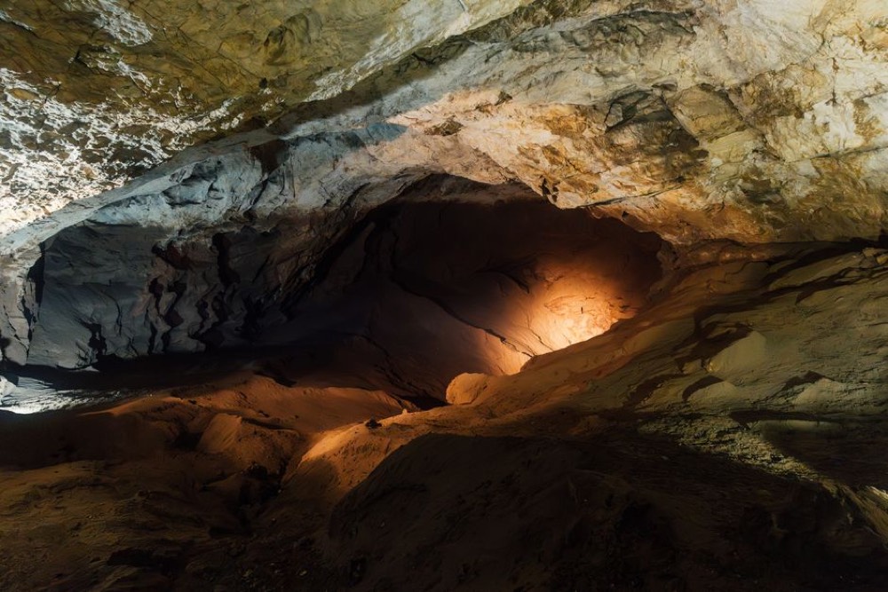 Sawa-i-Lau Caves