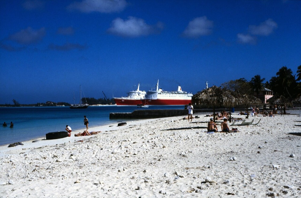 Junkanoo Beach